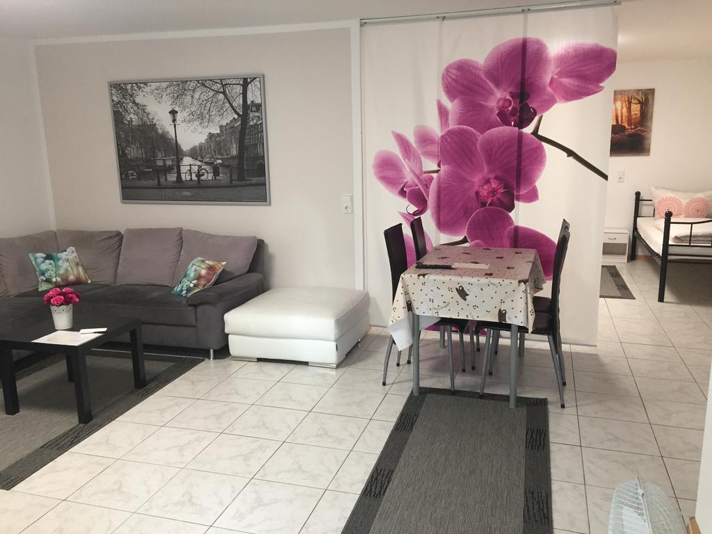 A & J Ferienwohnung Hirsch Rust Ngoại thất bức ảnh