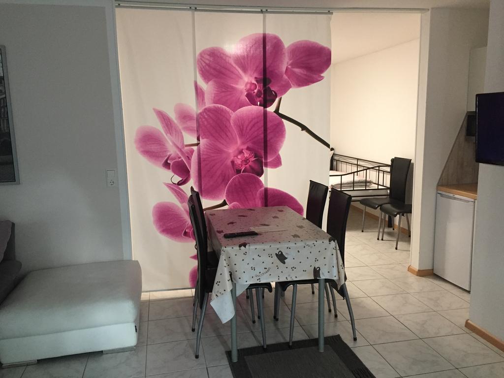 A & J Ferienwohnung Hirsch Rust Ngoại thất bức ảnh