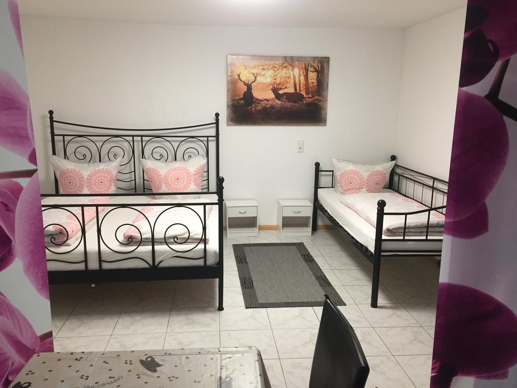 A & J Ferienwohnung Hirsch Rust Ngoại thất bức ảnh
